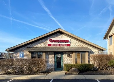 Consumers National Bank Cuts Ribbon On New Loan Center In Boardman