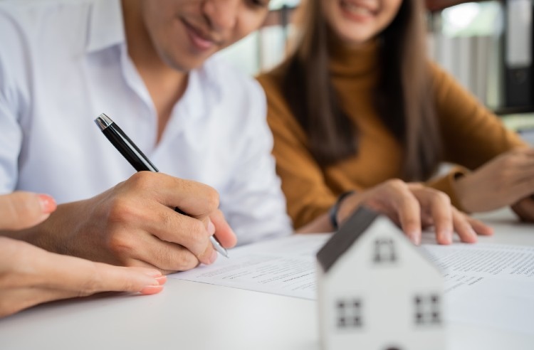 Understanding Mortgage Points - and How They Can Save You Money