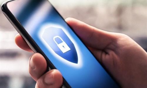 Scams on the Go: Mobile Banking & Payment App...